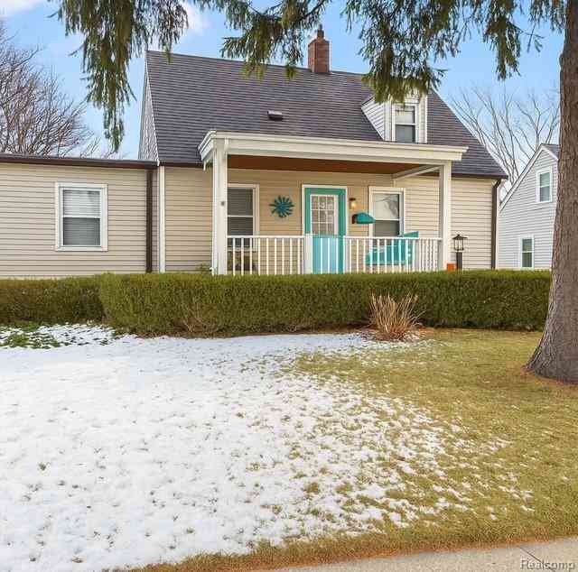 Homes For Sale - 17890 Martin Road <br/> Macomb County, Roseville, MI 48066