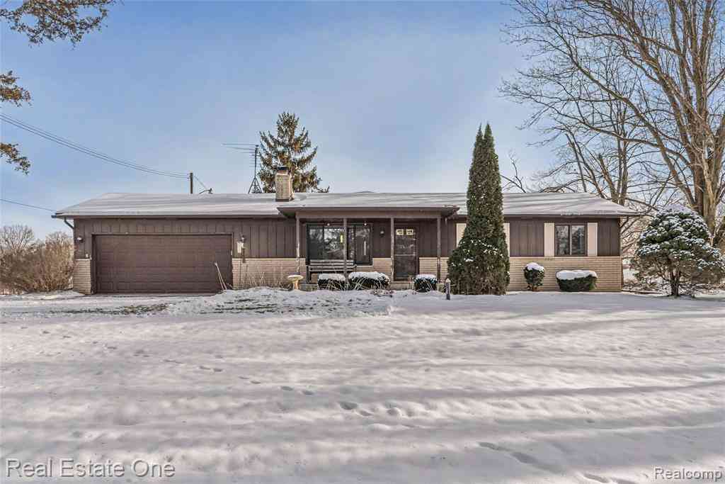 Homes For Sale - 22700 Griswold Road <br/> South Lyon, MI 48178