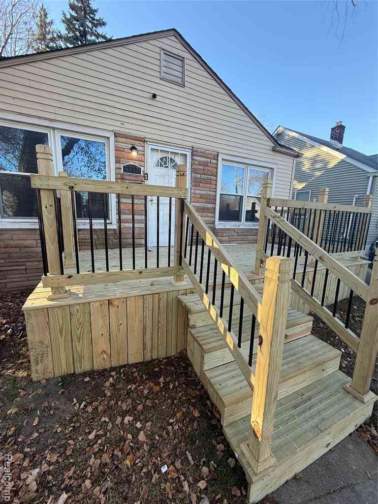 Homes For Sale - 6737 Warwick Street <br/> Detroit, MI 48228