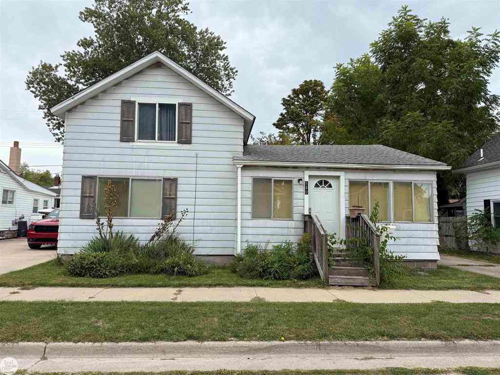 Homes For Sale - 540 Bruce Street <br/> Marine City, MI 48039