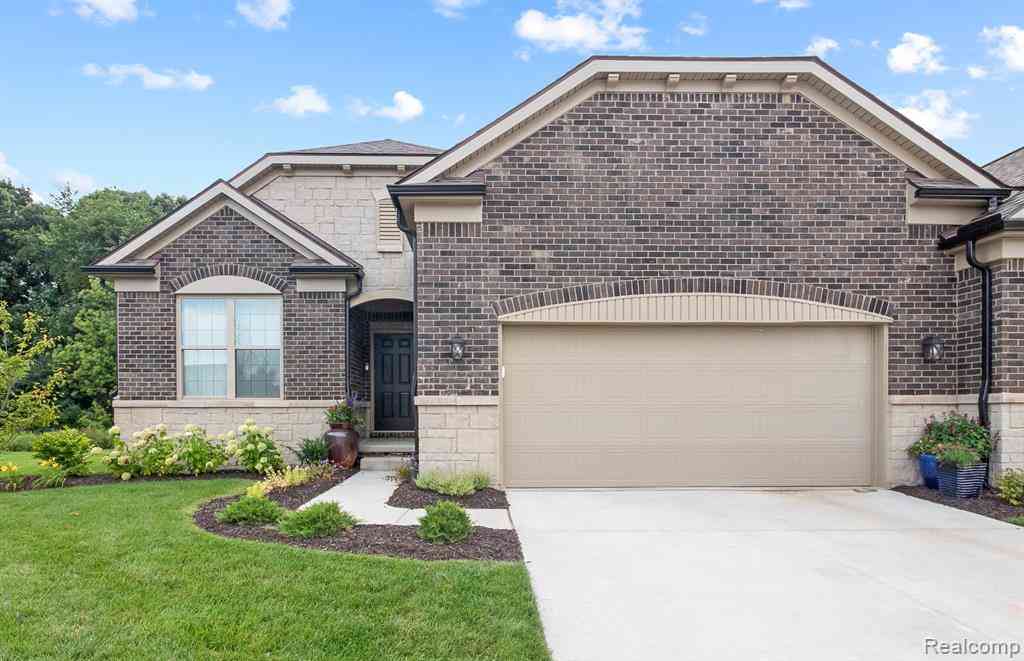 Condo For Sale - 859 Kelpie Drive <br/> Ann Arbor, MI 48108