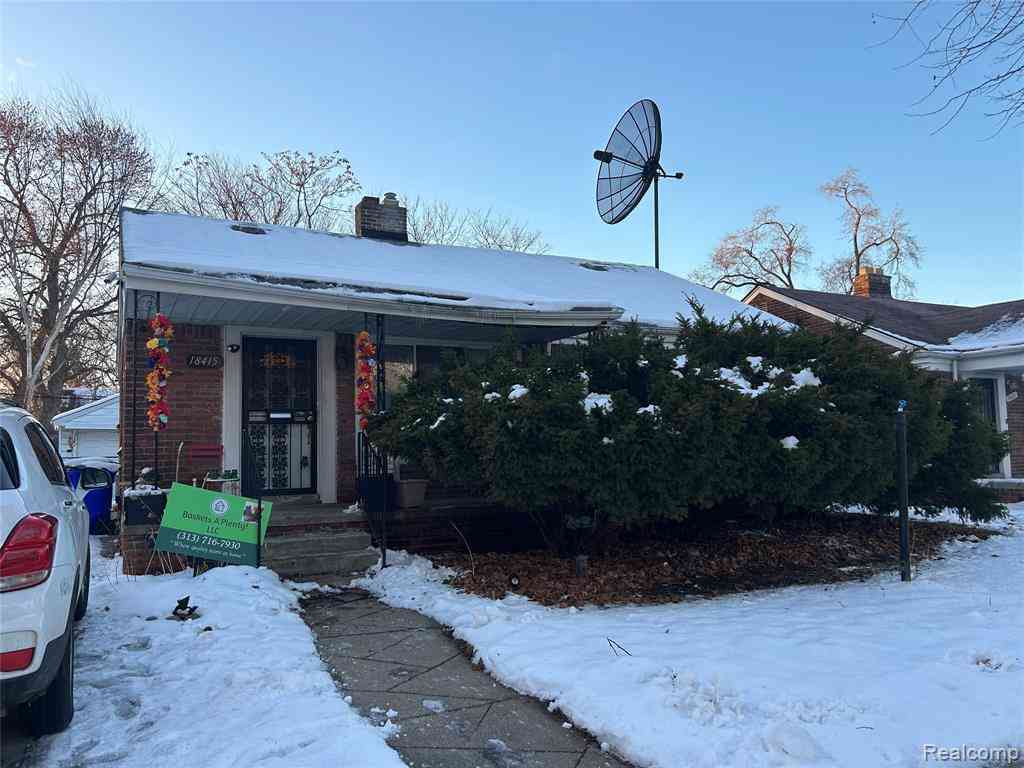 Homes For Sale - 18415 Edinborough Road <br/> Detroit, MI 48219