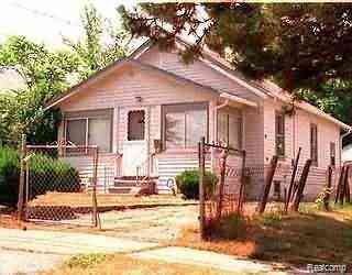 Homes For Sale - 438 S Marshall Street <br/> Pontiac, MI 48342
