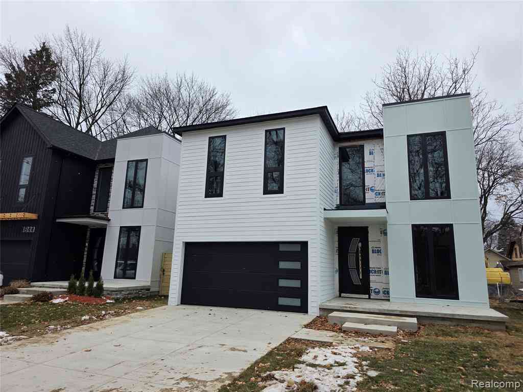 Homes For Sale - 1837 N Washington Avenue <br/> Royal Oak, MI 48073