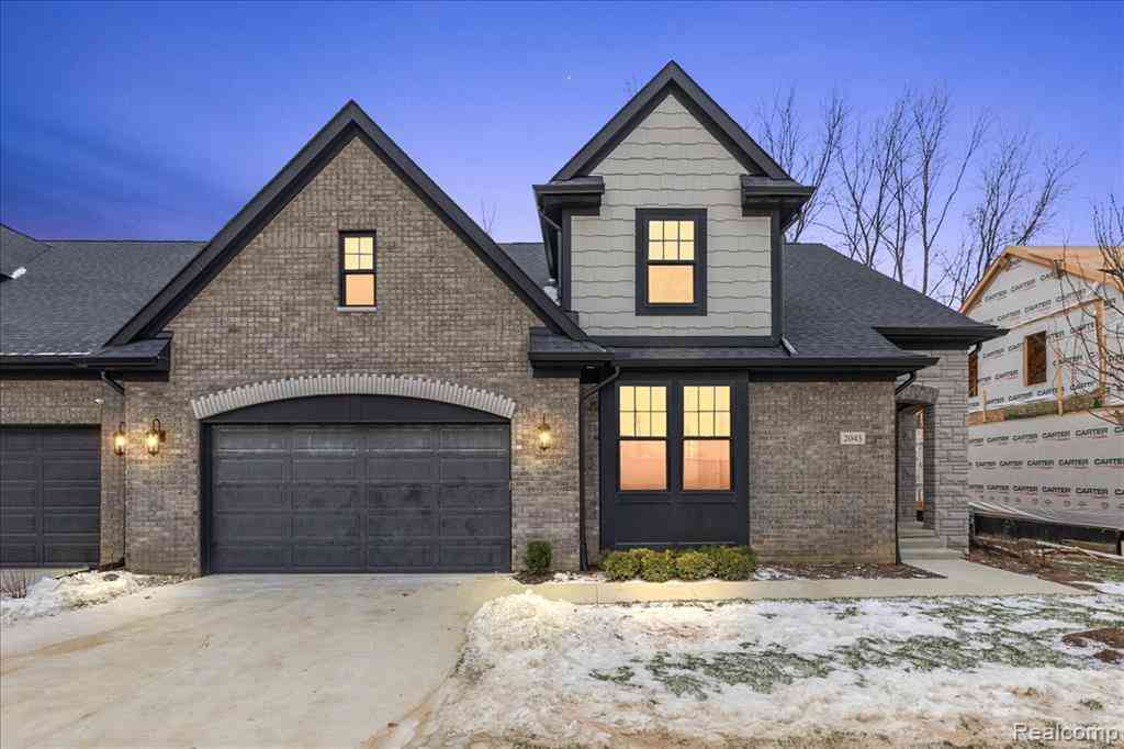 Condo For Sale - 2044 Breckenridge Court <br/> Rochester, MI 48307