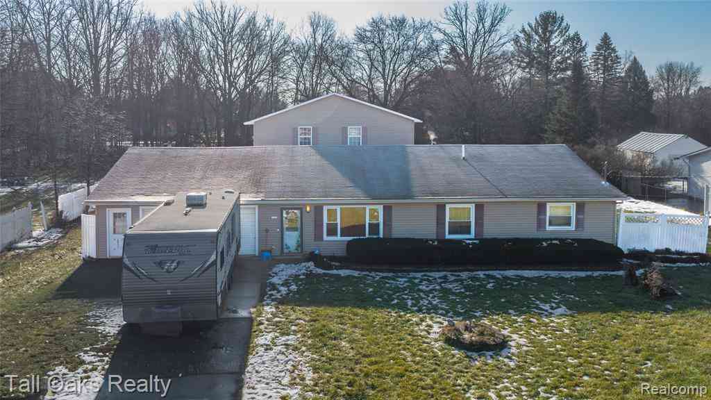 Homes For Sale - 6054 E Pierson Road <br/> Flint, MI 48506