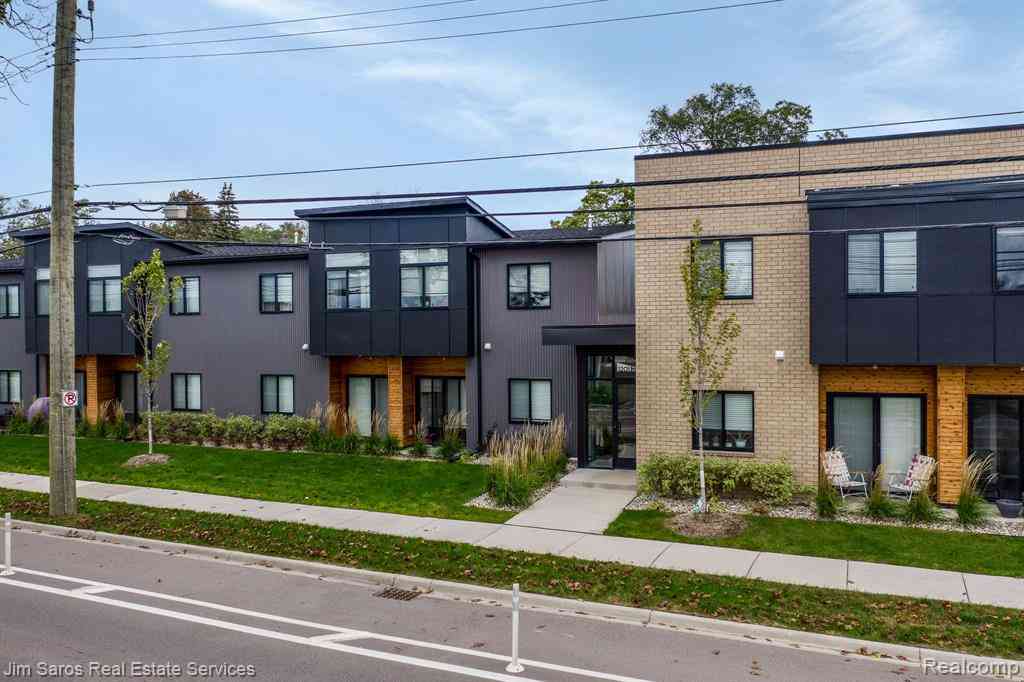 Homes For Rent - 1201 Woodward Heights #6 Ada  <br/> Ferndale, MI 48220