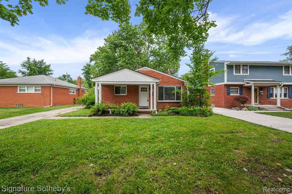 Homes For Sale - 3626 Hillside Drive <br/> Royal Oak, MI 48073