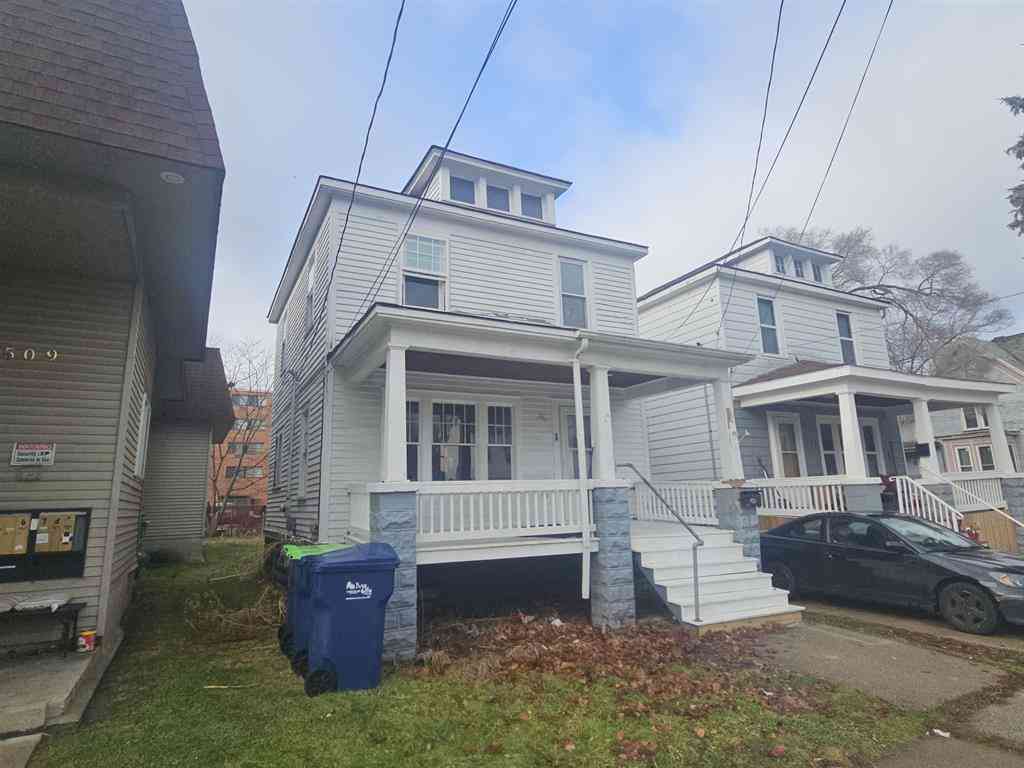 Homes For Sale - 511 N Grant Street <br/> Bay City, MI 48708