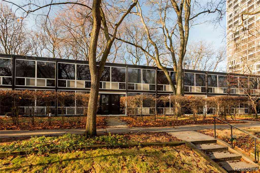 Condo For Sale - 1363 Nicolet Place <br/> Detroit, MI 48207