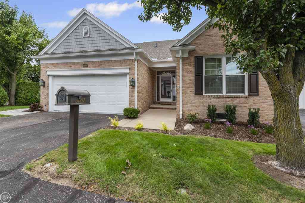 Condo For Sale - 3001 Harbor Place Drive <br/> Saint Clair Shores, MI 48080