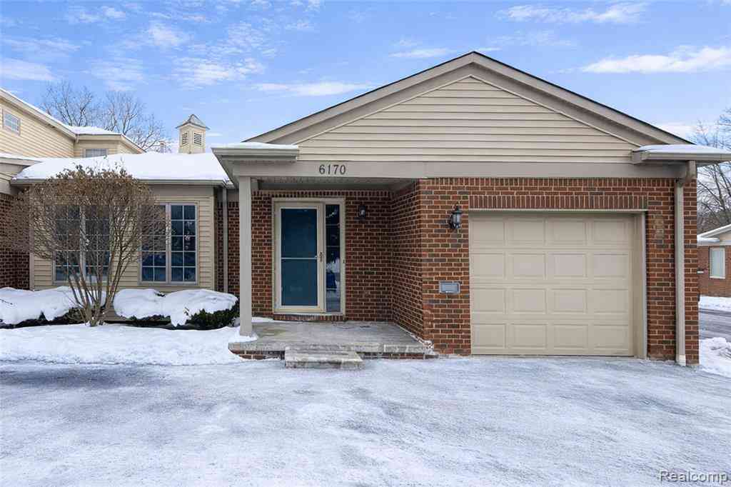 Condo For Sale - 6170 N Newburgh Road <br/> Westland, MI 48185