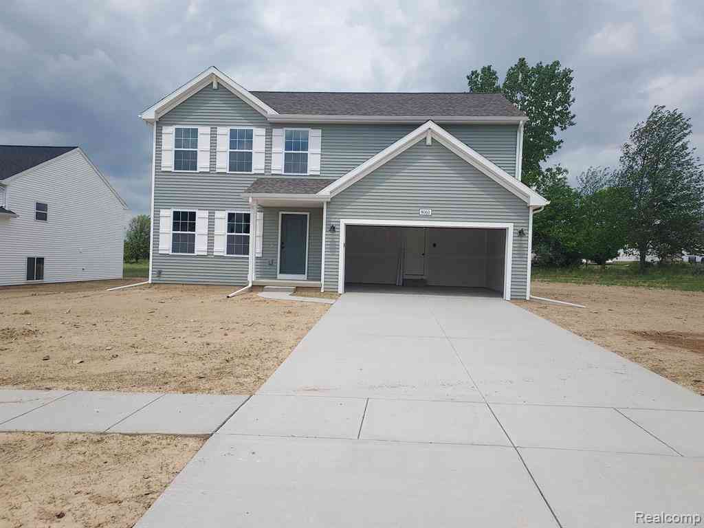 Homes For Sale - 8060 Moonlight Creek Lane <br/> Fowlerville, MI 48836