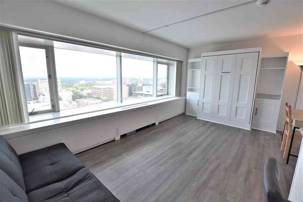 Condo For Sale - 555 E William Street  #17H<br/> Washtenaw County, Ann Arbor, MI 48104