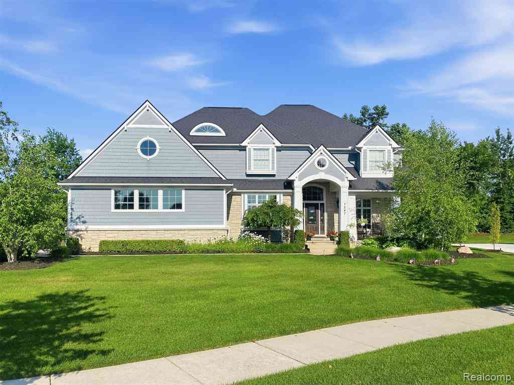 Homes For Sale - 7247 Ardsley Lane <br/> Clarkston, MI 48348