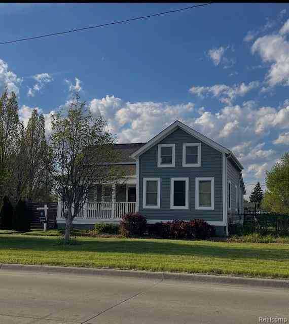 Homes For Sale - 13209 E 13 Mile Road <br/> Warren, MI 48088