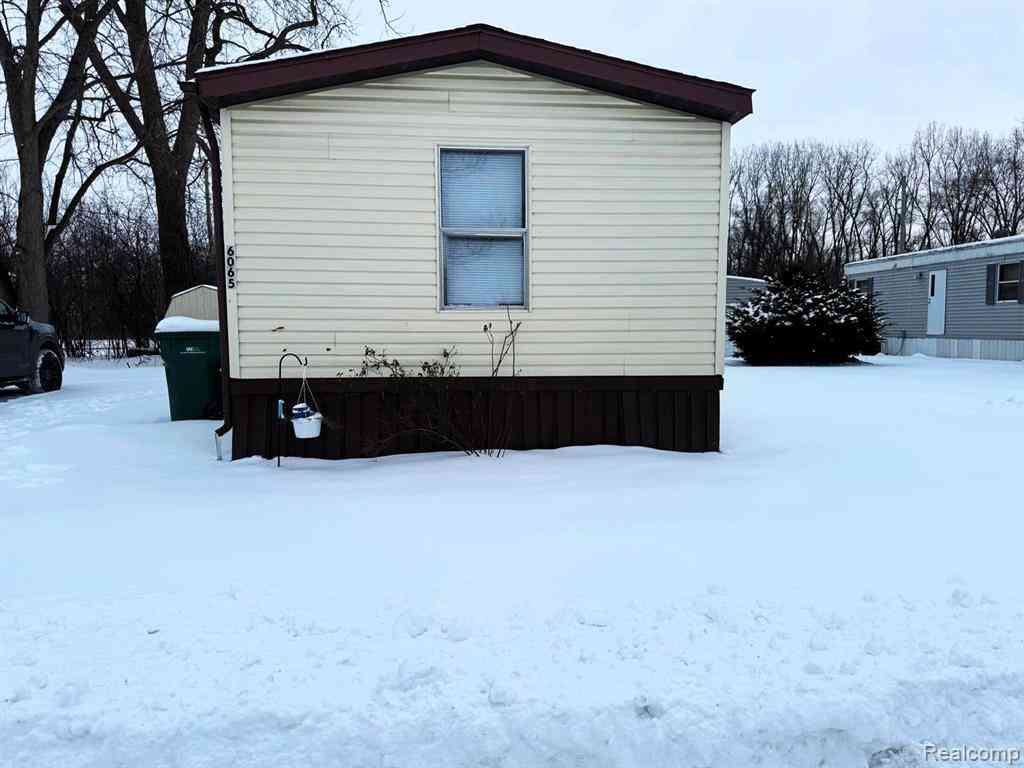 Homes For Sale - 6065 Vernon  <br/> Belleville, MI 48111