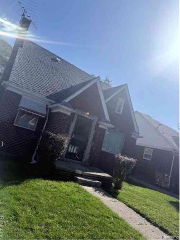 Homes For Sale - 18436 Beland Street <br/> Detroit, MI 48234