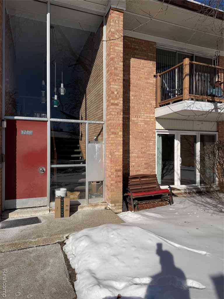 Condo For Rent - 1249 Island Drive  #104<br/> Ann Arbor, MI 48105