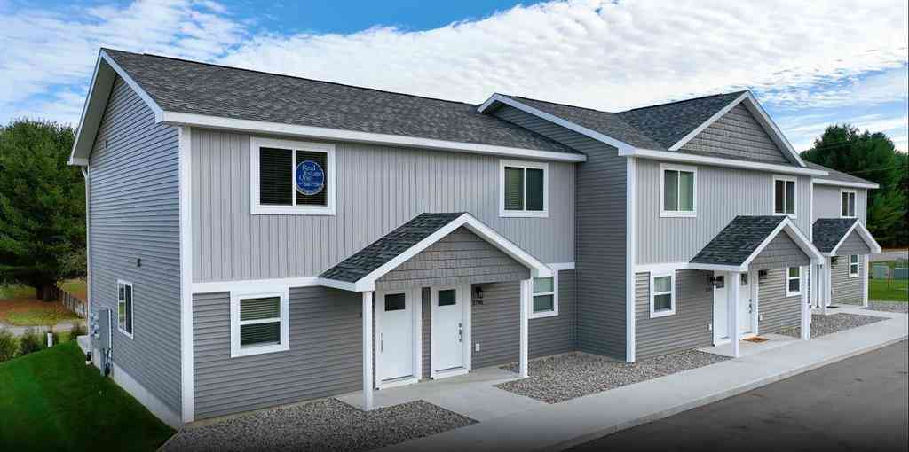 Condo For Sale - 3790 Woodgate Drive <br/> Traverse City, MI 49686