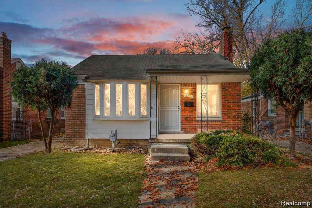 Homes For Sale - 12651 Abington Avenue <br/> Detroit, MI 48227