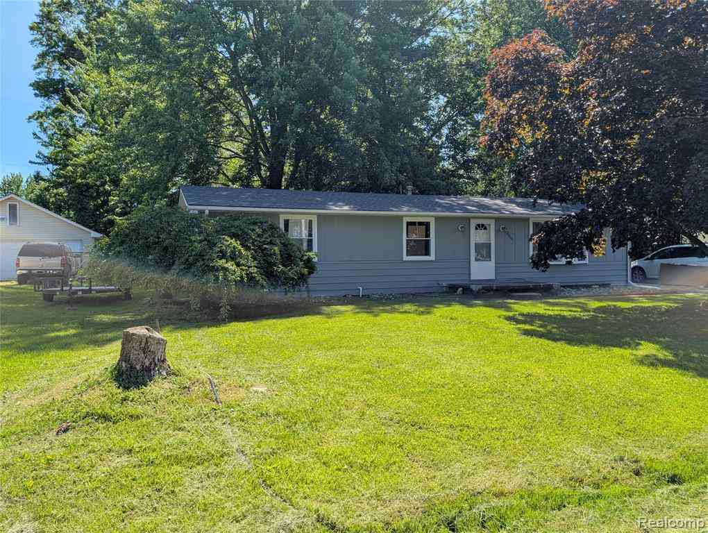 Homes For Sale - 26241 Weigel Road <br/> Wayne County, New Boston, MI 48164