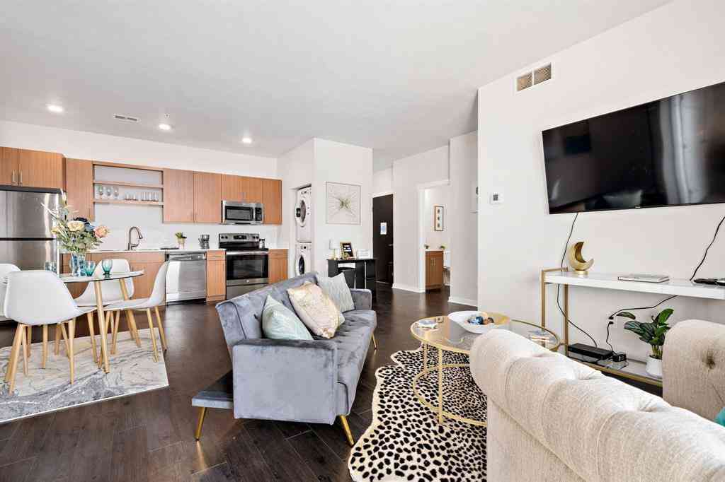 Condo For Sale - 630-319 S Garfield Avenue <br/> Traverse City, MI 49686
