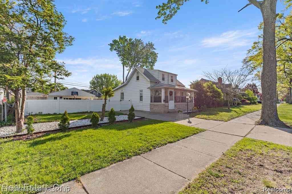 Homes For Sale - 21047 Outer Drive <br/> Dearborn, MI 48124