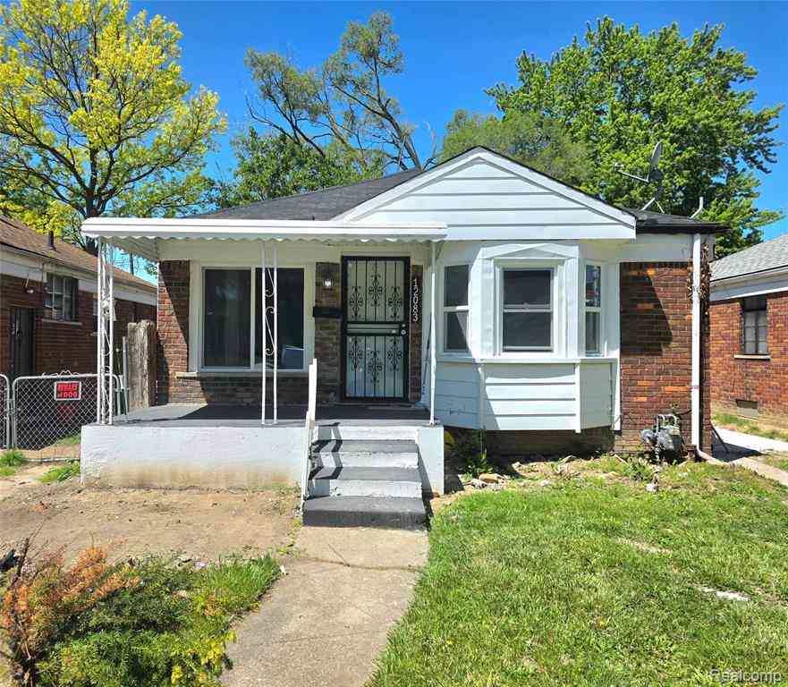 Homes For Sale - 12083 Stahelin Avenue <br/> Detroit, MI 48228
