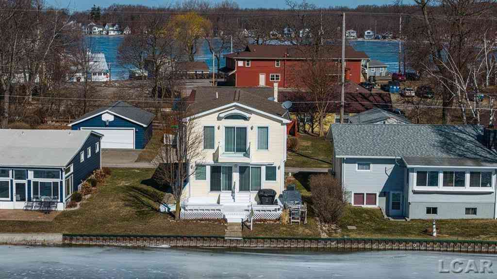 Homes For Sale - 9920 W Ferndale Drive <br/> Manitou Beach, MI 49253