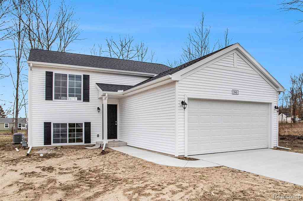 Homes For Sale - 3151 Wild Orchid Lane <br/> Genesee County, Burton, MI 48519