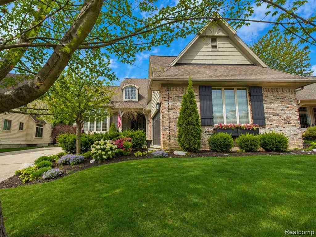 Homes For Sale - 4592 Leblanc Court <br/> Brighton, MI 48116