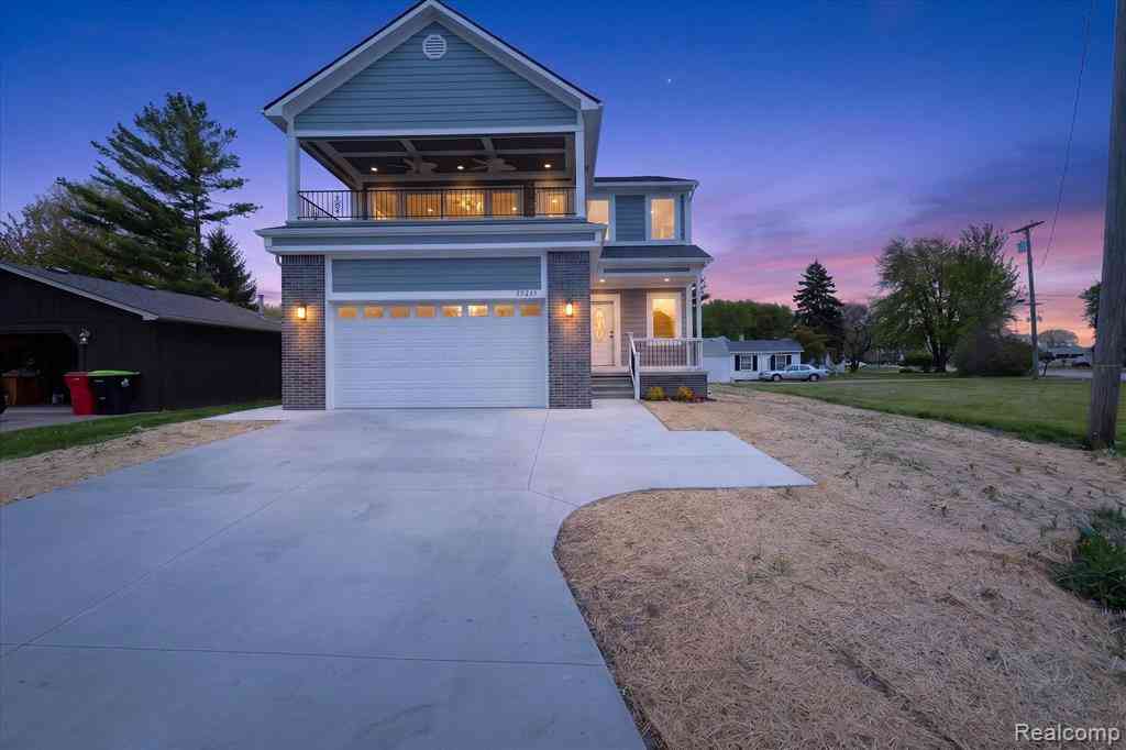 Homes For Sale - 37235 Jefferson Avenue <br/> Harrison Township, MI 48045