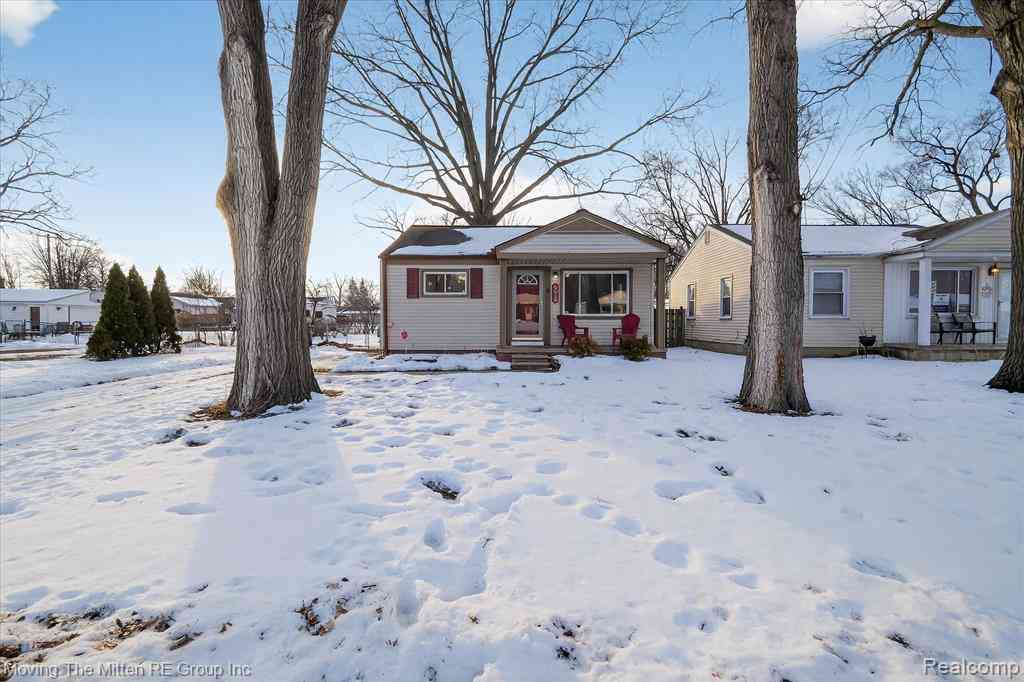 Homes For Sale - 6015 Wilmer Street <br/> Westland, MI 48185