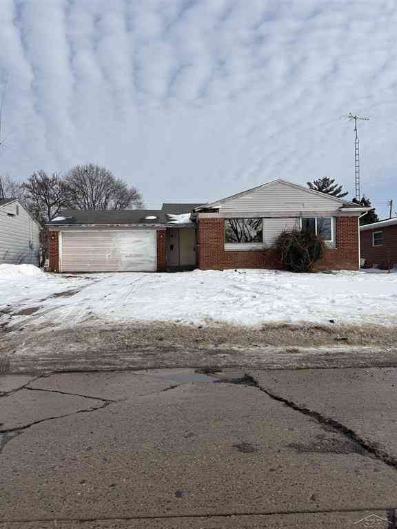 Homes For Sale - 6104 Hilton Lane <br/> Genesee County, Mount Morris, MI 48458