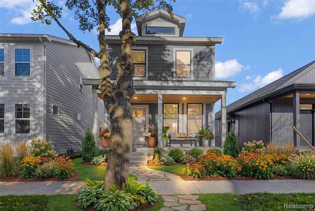 Homes For Sale - 1797 Holcomb Street <br/> Detroit, MI 48214