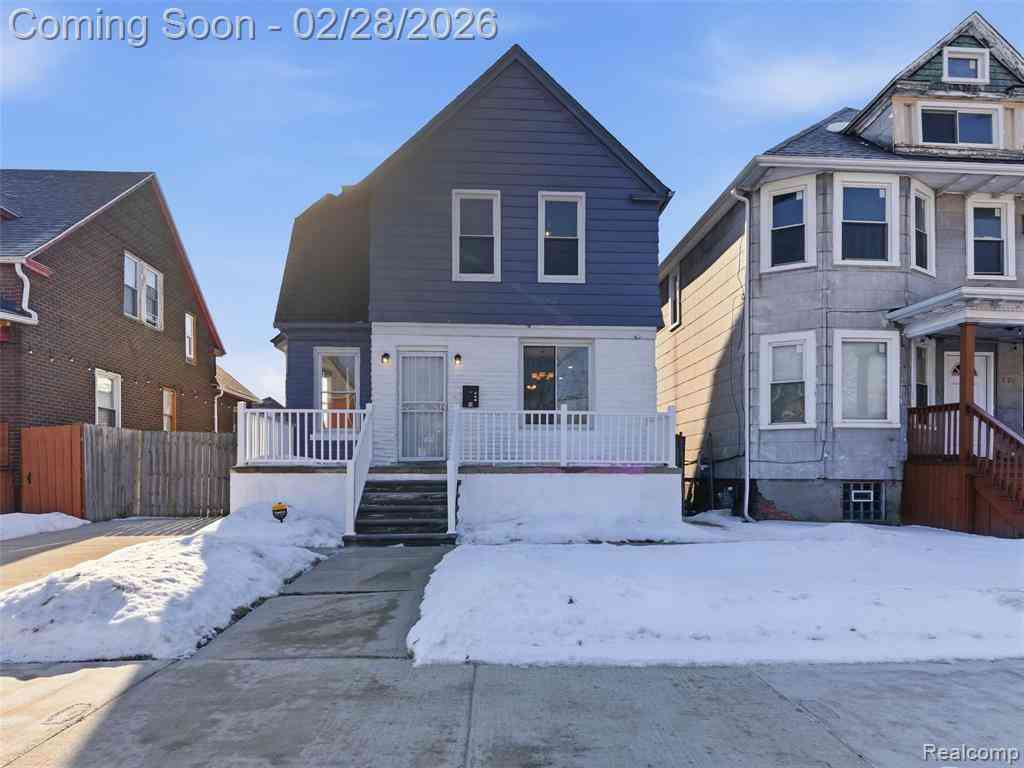 Homes For Sale - 713 Clairmount Street <br/> Detroit, MI 48202