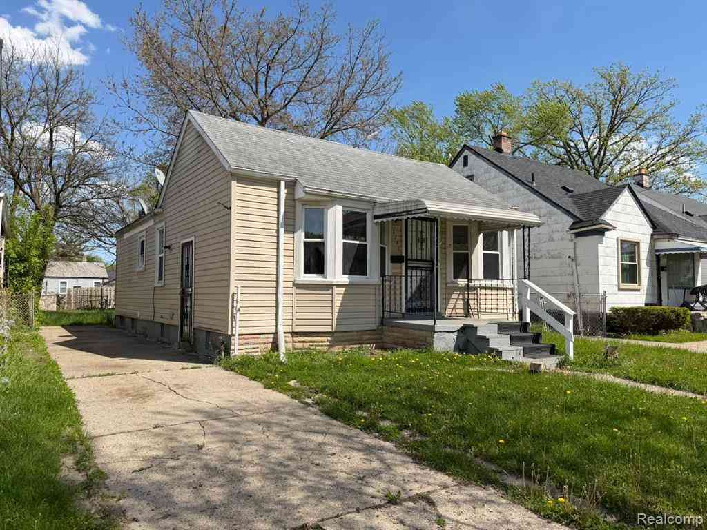 Homes For Sale - 8260 Minock Street <br/> Detroit, MI 48228