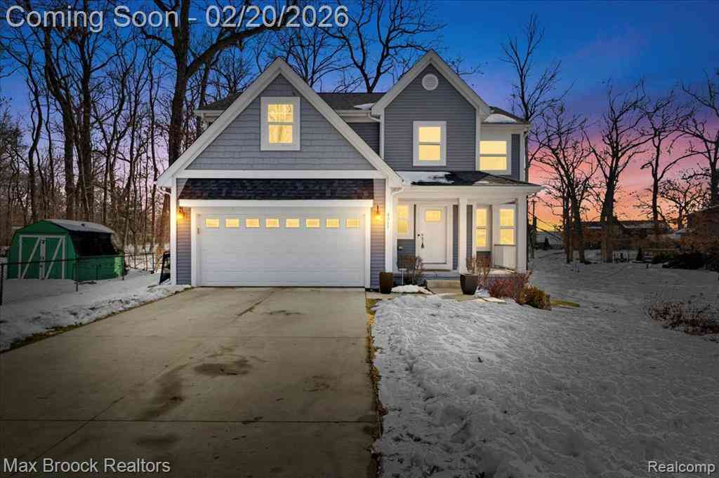 Homes For Sale - 4511 Sedum Glen <br/> Oakland County, Waterford, MI 48328