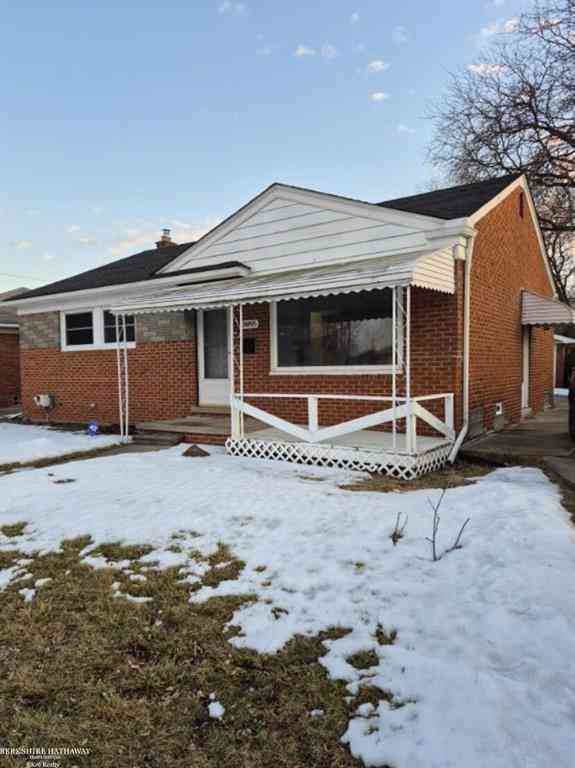 Homes For Sale - 24895 Beck Avenue <br/> Eastpointe, MI 48021