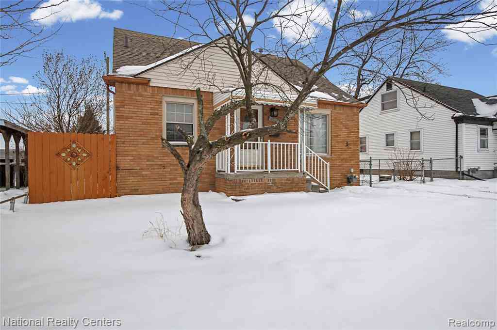 Homes For Sale - 18890 Birmingham Street <br/> Roseville, MI 48066