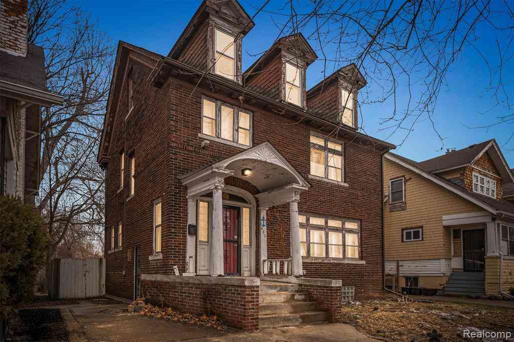 Homes For Sale - 880 Algonquin Street <br/> Detroit, MI 48215
