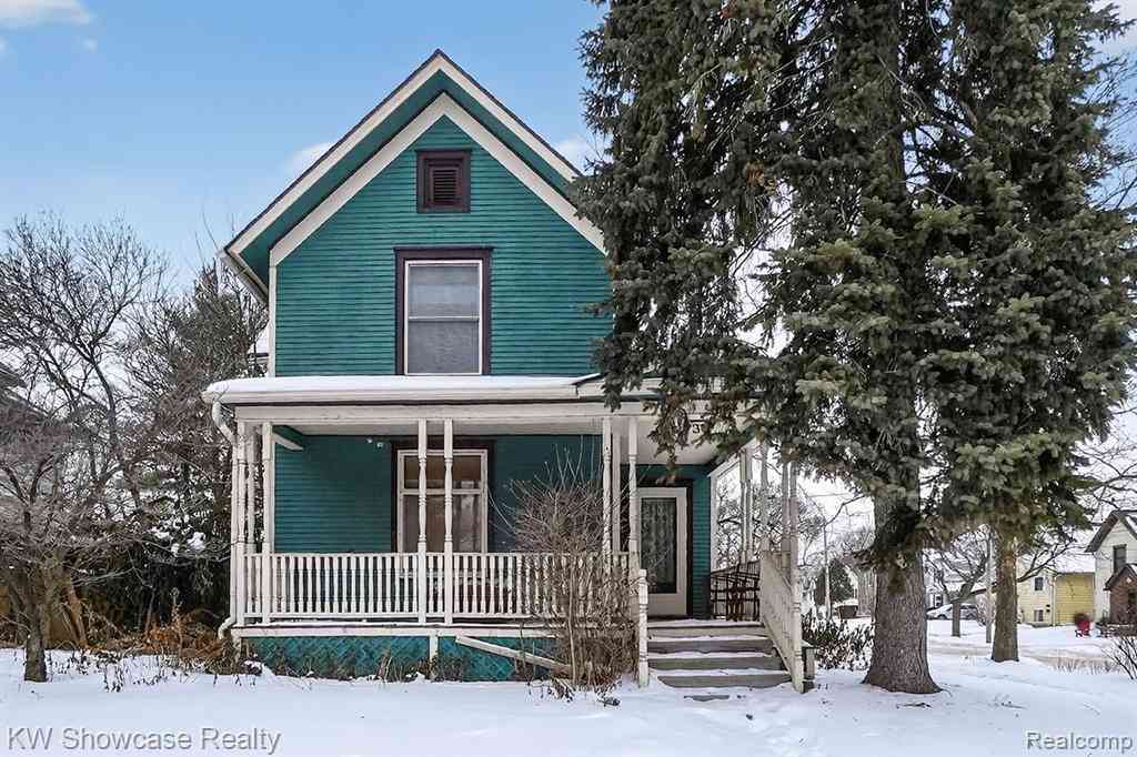 Homes For Sale - 733 N Walnut Street <br/> Lansing, MI 48906