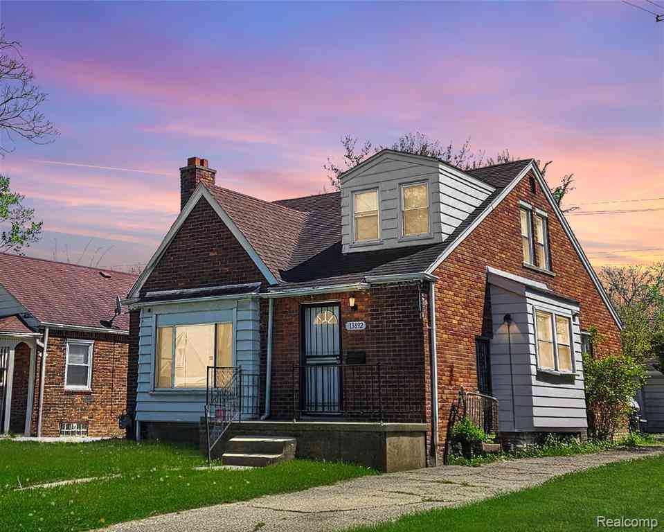 Homes For Sale - 13892 Eastburn Street <br/> Detroit, MI 48205