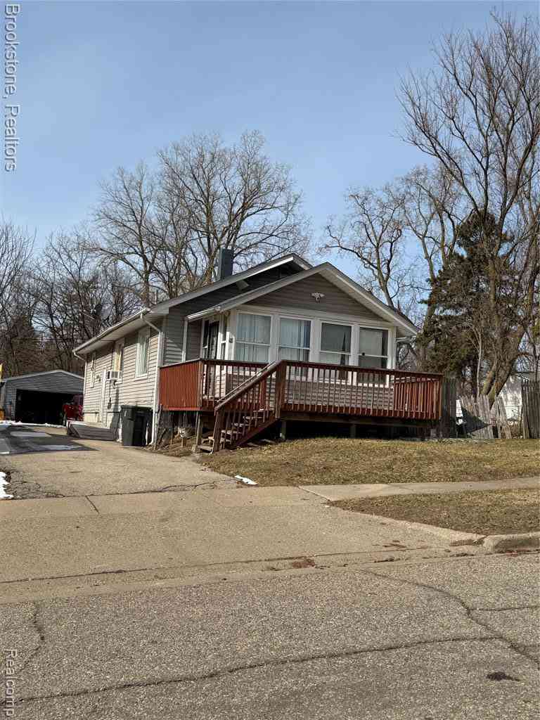 Homes For Sale - 18 S Eastway Drive <br/> Pontiac, MI 48342
