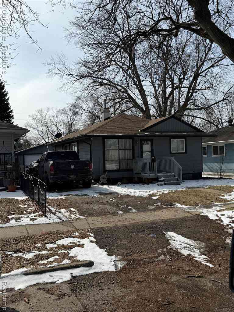 Homes For Sale - 29 W Rutgers Avenue <br/> Pontiac, MI 48340