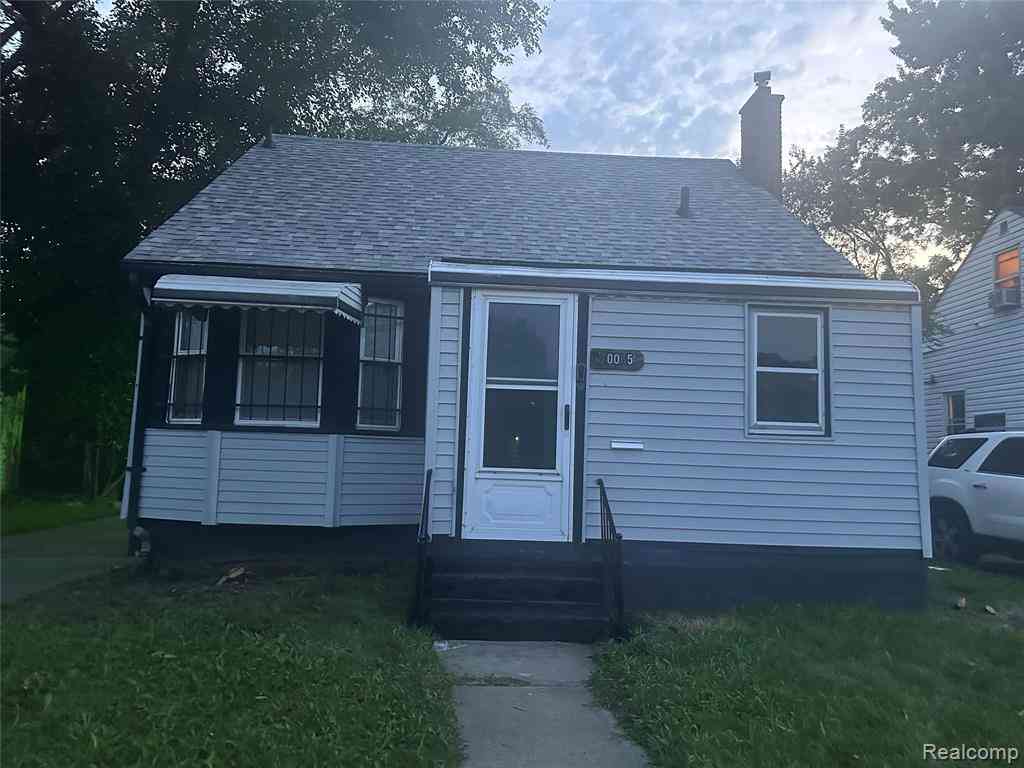 Homes For Sale - 20065 Southfield Road <br/> Detroit, MI 48235