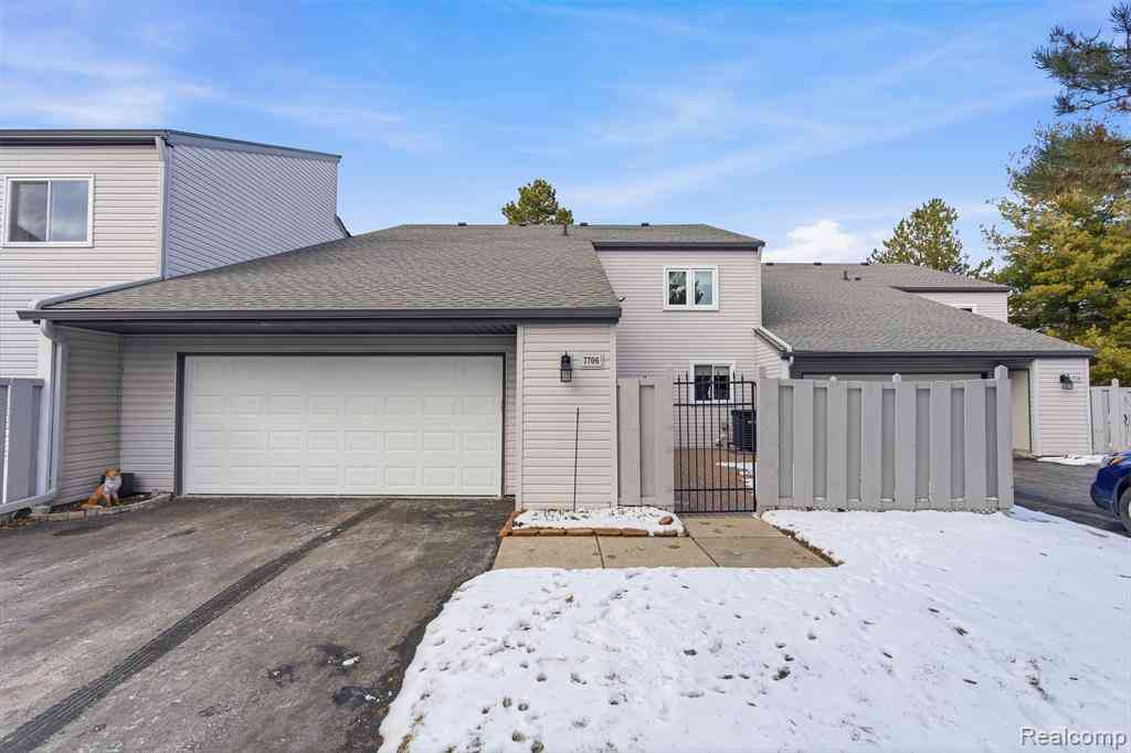 Condo For Sale - 7706 Gunnison Court <br/> Brighton, MI 48114