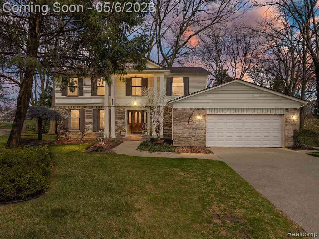 Homes For Sale - 2317 Chelsea Court <br/> Troy, MI 48084