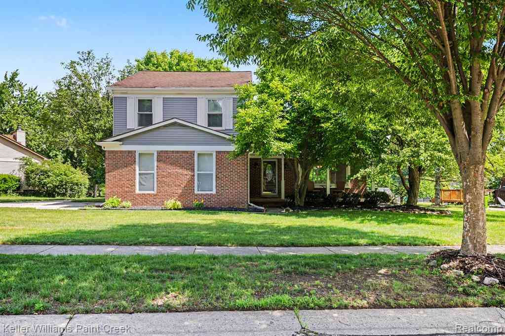 Homes For Rent - 44820 Yorkshire Drive <br/> Novi, MI 48375